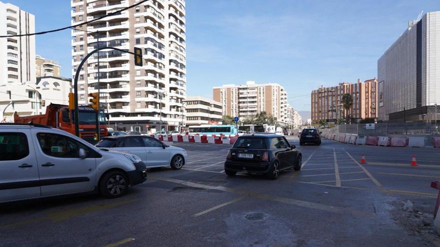 Pequeñas congestiones de tráfico con los cambios en la Alameda de Colón y el Puente de Tetuán