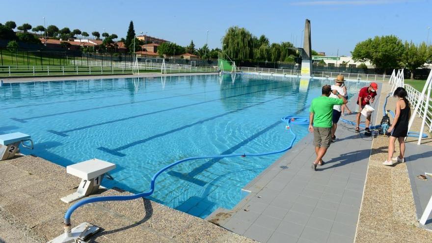 La apertura de la piscina de Plasencia se retrasa