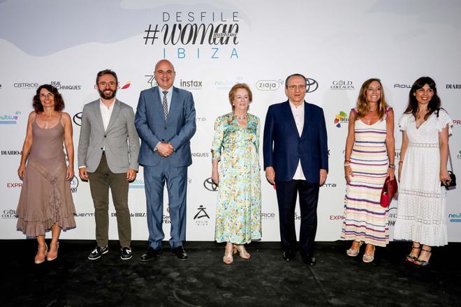 Cristina Martín, Aitor Moll, Vicent Marí, Arantza Sarasola, Javier Moll, Usoa Arregui y Mayka Sánchez