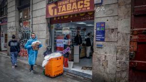 Un estanco del barrio del Raval.