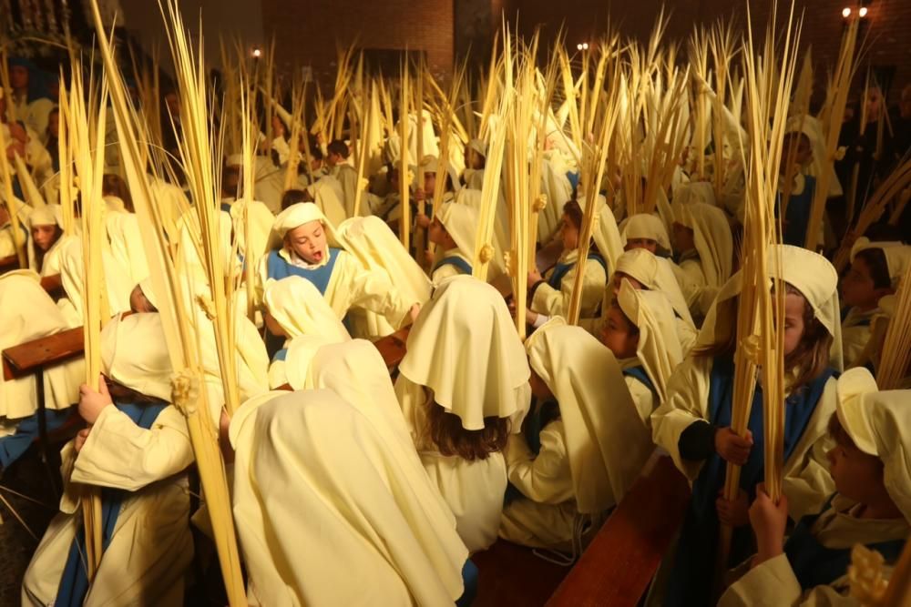 Procesión en el Colegio de Gamarra.