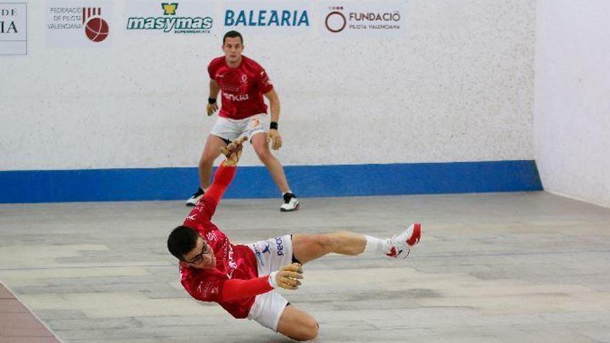 Néstor juga en esta edició amb la formació de Xàbia, juntament amb Ian i Seve.