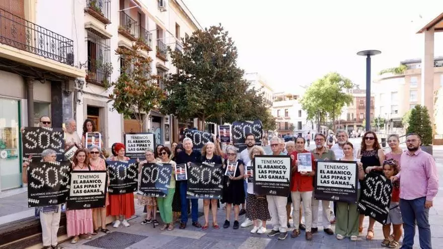 Más de 5.000 vecinos piden al Ayuntamiento de Córdoba que compre los cines de verano y que sean declarados Bien de Interés Cultural