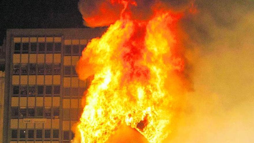 Horarios de la cremà: A qué hora se queman cada una de las fallas de València