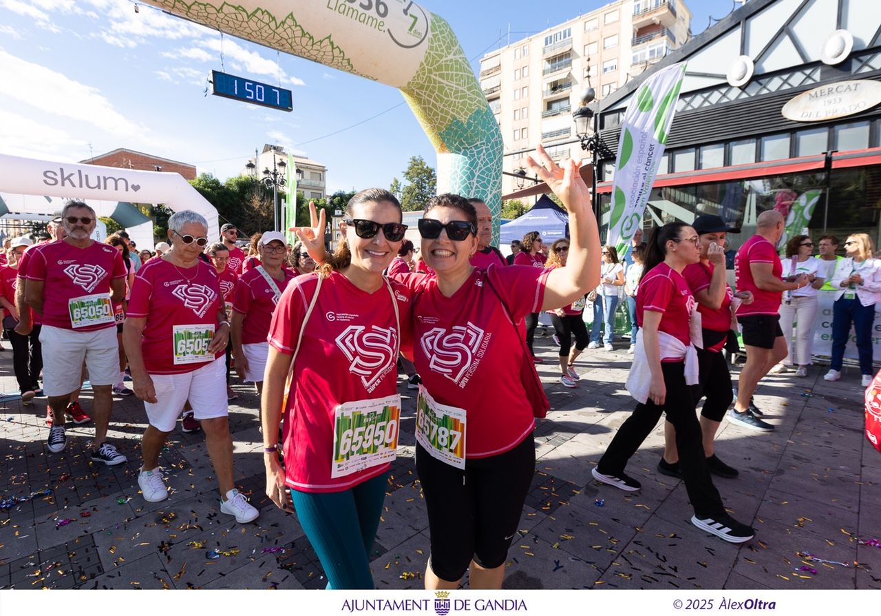 Gandia bate récords de solidaridad en la RunCáncer 2025