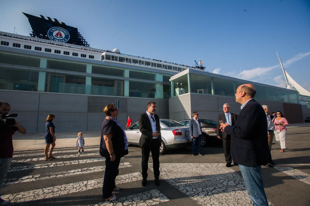 Alicante se estrena como puerto base de cruceros