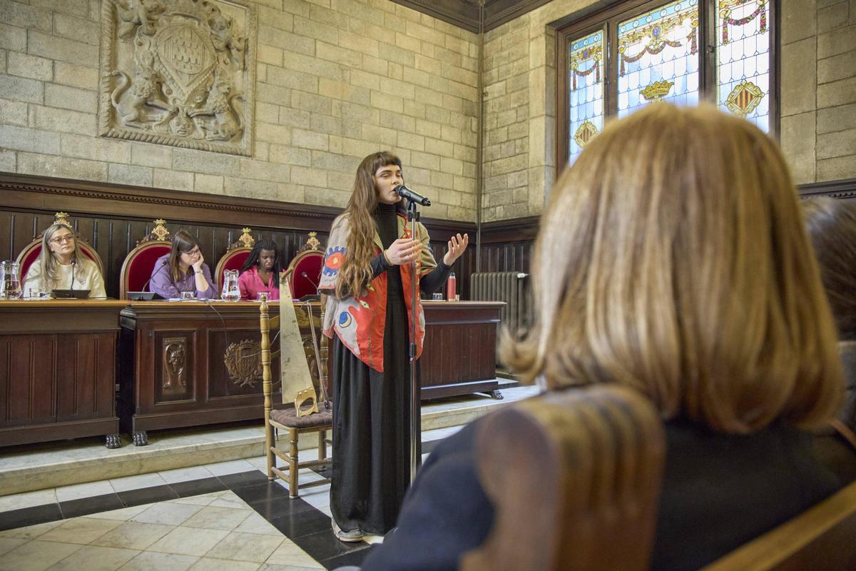 Les imatges de l'acte institucional del 8M a l'Ajuntament de Girona