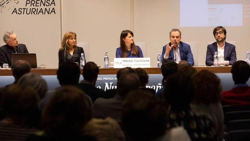 Hans van den Broek, Azucena Álvarez, Laura P. Macho, Óscar Rodríguez Buznego y Carlos Gil de Gómez.