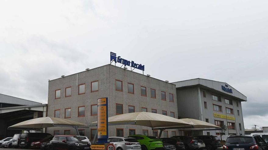 La viguesa Recalvi absorbe a Zoel Auto Parts, que en 2025 ingresó 20 millones, y refuerza su expansión en España