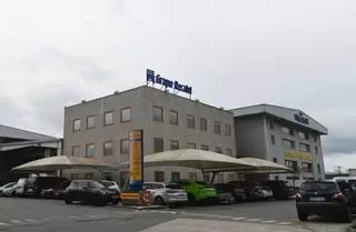 La viguesa Recalvi absorbe a Zoel Auto Parts, que en 2025 ingresó 20 millones, y refuerza su expansión en España