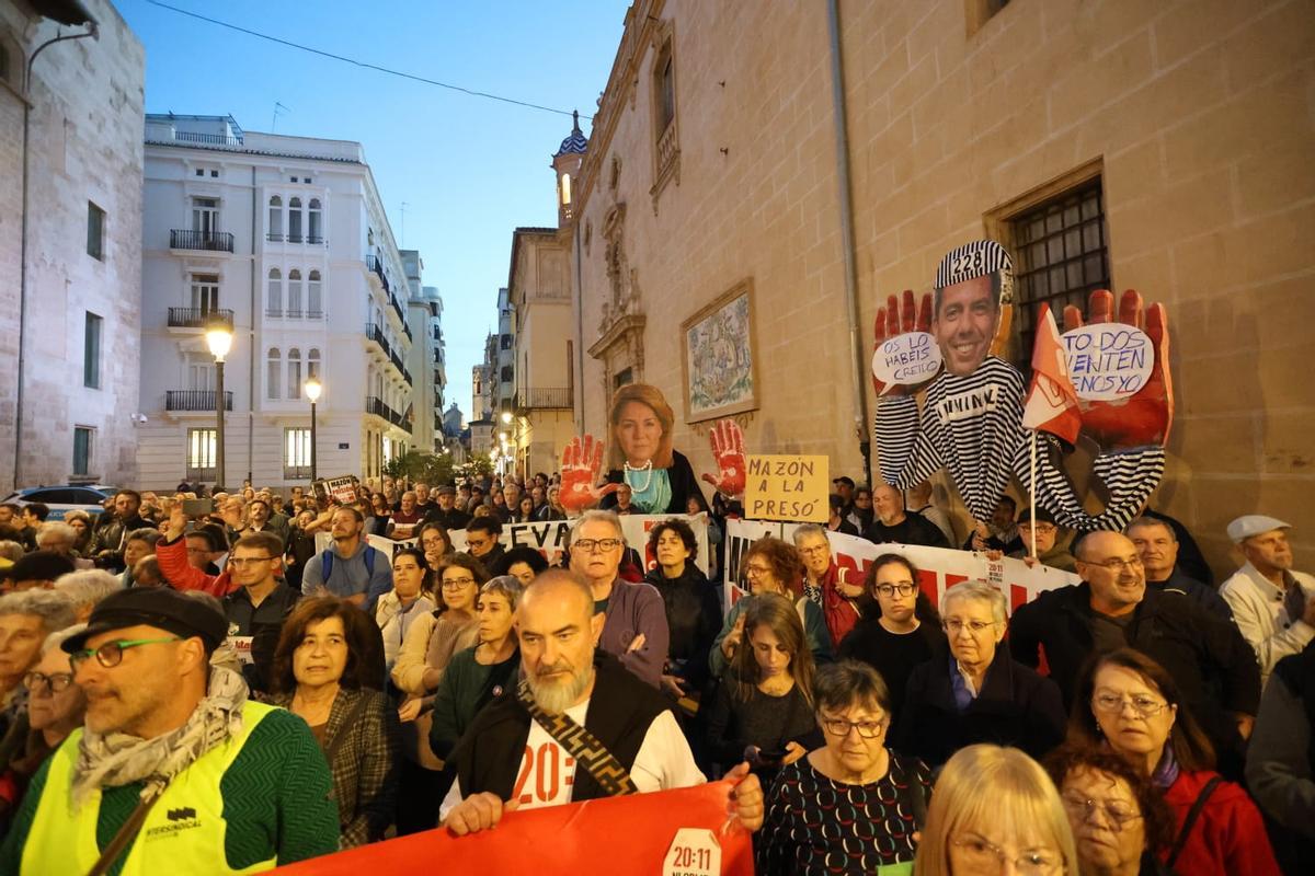 "Si los políticos descuidan su principal función, todos sufrimos las consecuencias"