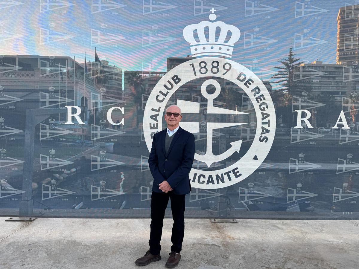 El candidato Juan José Albert lucha por la unión del RCRA.