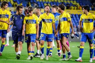 Bajonazo de Kirian y un cortocircuito en la medular de la UD Las Palmas