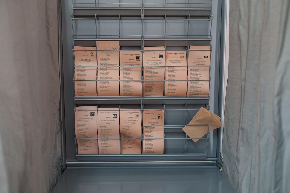 Las elecciones de Extremadura, en imágenes.