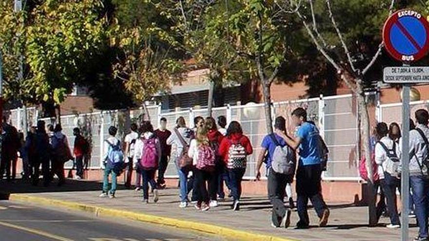 Burriana inicia la tramitación de abonos para utilizar el bus a la UJI