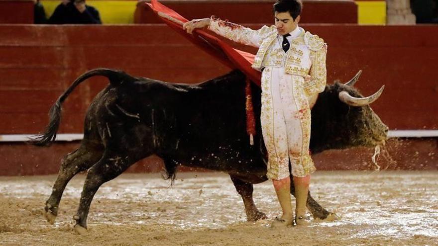 Oreja para Colombo y temple sin premio para los extremeños Ferrera y Marín en Valencia