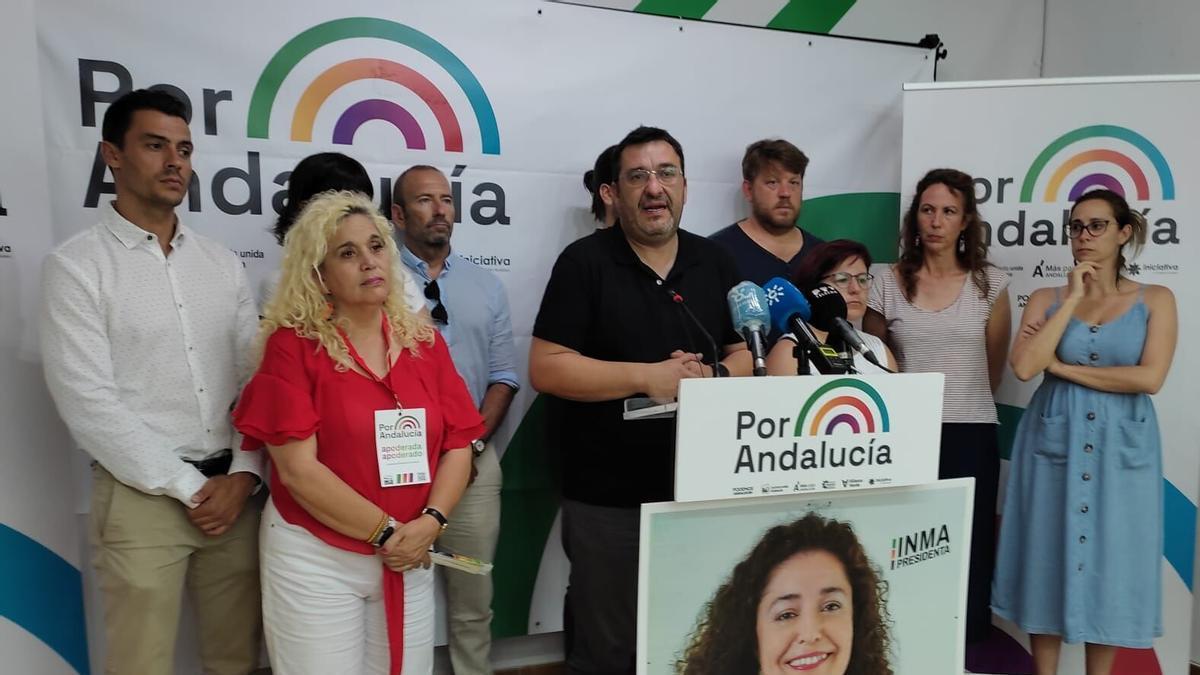 Dirigentes malagueños de IU y Podemos durante un acto para las elecciones andaluzas de 2022 de la coalición Por Andalucía
