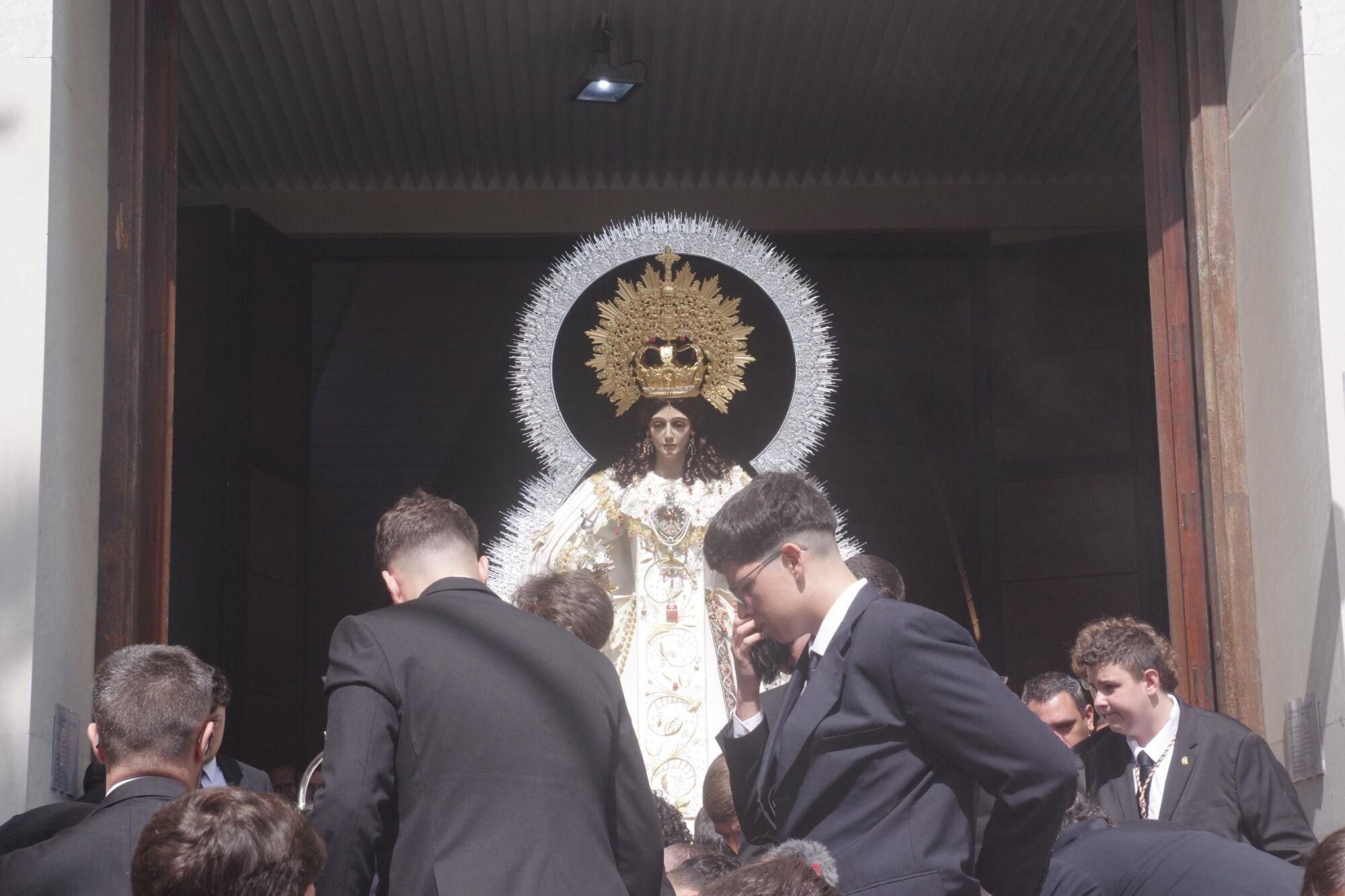 Traslado de la Virgen de Fátima y la Virgen de las Mercedes (El Tarajal) hacia sus altares por la festividad del Corpus en Málaga