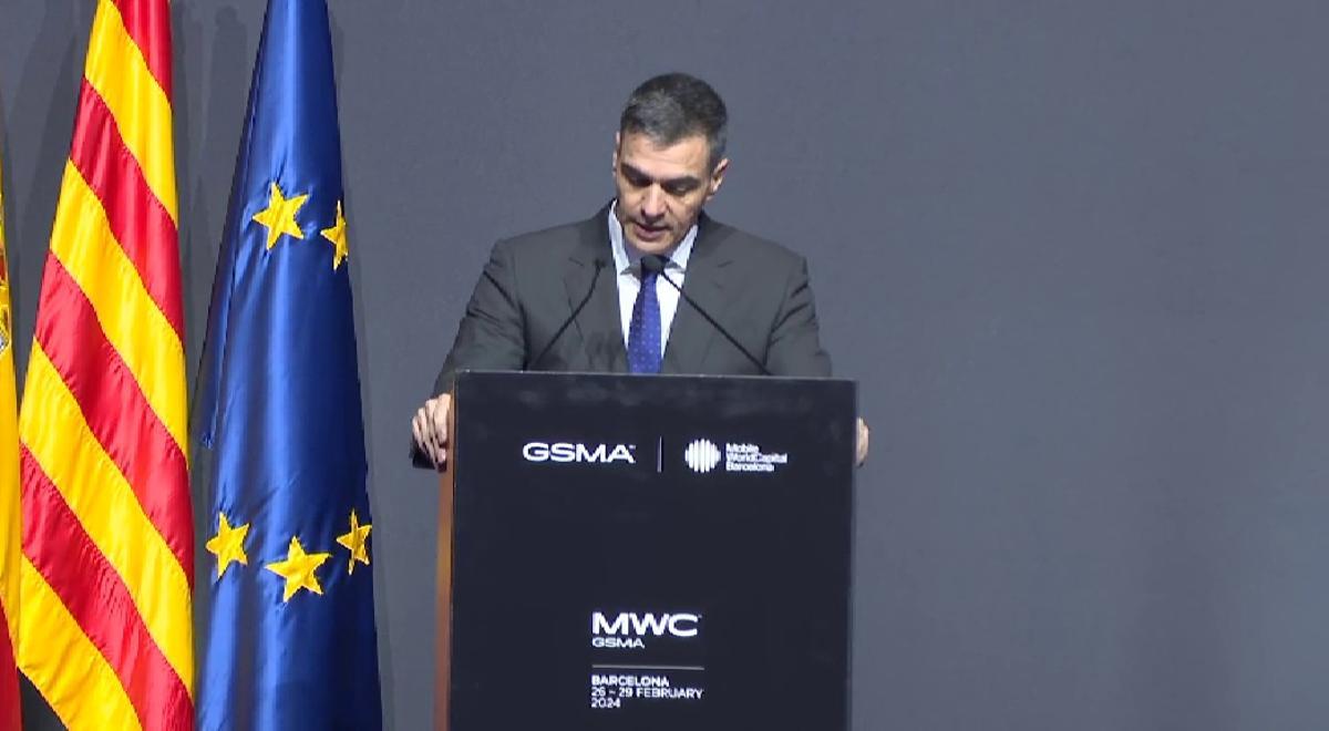 Sánchez anuncia que España trabajará en un "Gran Modelo Fundacional de Lenguaje de IA entrenado en español".