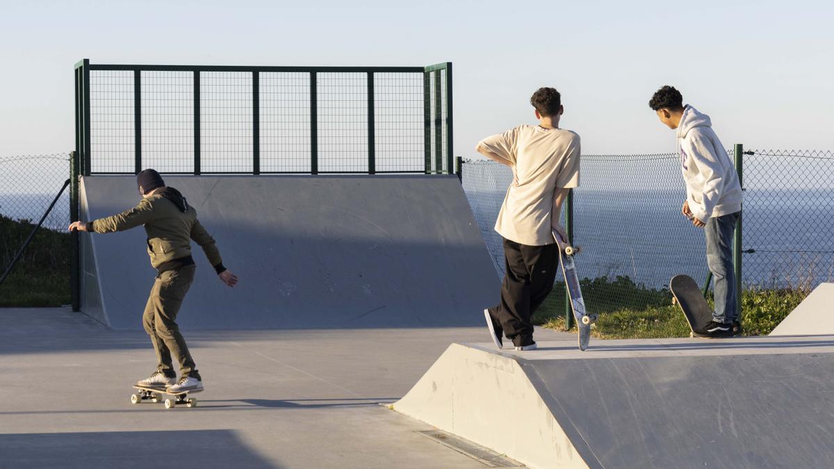 Finaliza la reforma del skatepark de los Rosales.