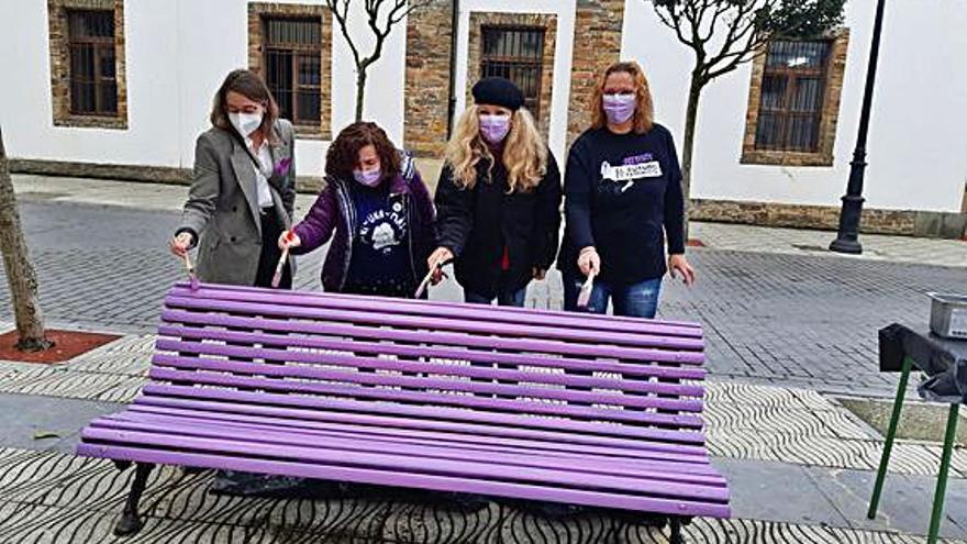 Asturias se vuelca con las víctimas del maltrato en una intensa jornada de actos