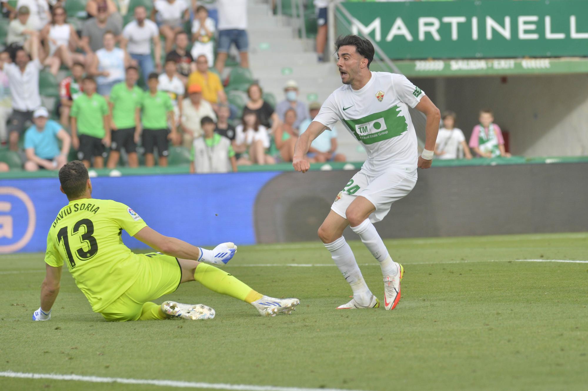 Fiesta total en el Martínez Valero Elche3 Getafe 1