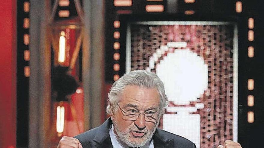 Robert de Niro durante su discurso en la gala de los premios Tony. // Reuters