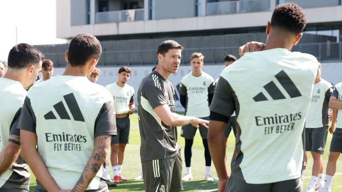 Xabi Alonso traslada al césped su idea táctica en el último entrenamiento en Madrid