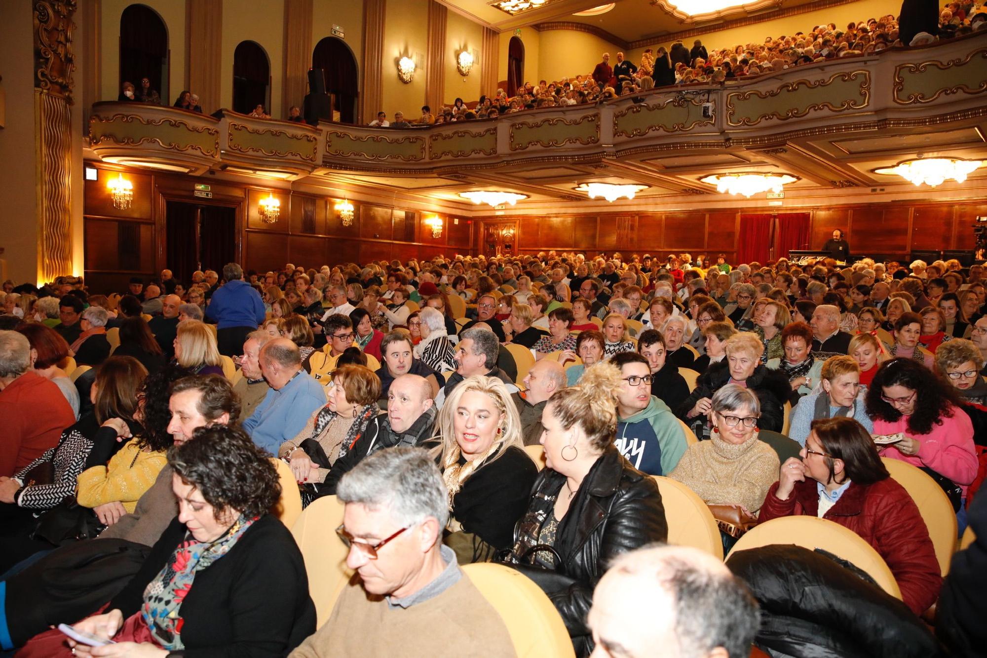 Gala de solidaridad de la federación vecinal de Gijón