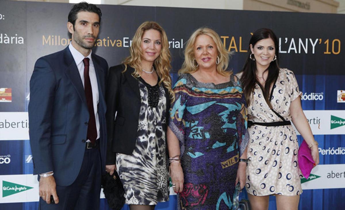 Fernando Sanz, Ingrid Asensio, Chantal Mosbah i Jessica Asensio. Fernando Sanz, Ingrid Asensio, Chantal Mosbah i Jessica Asensio.