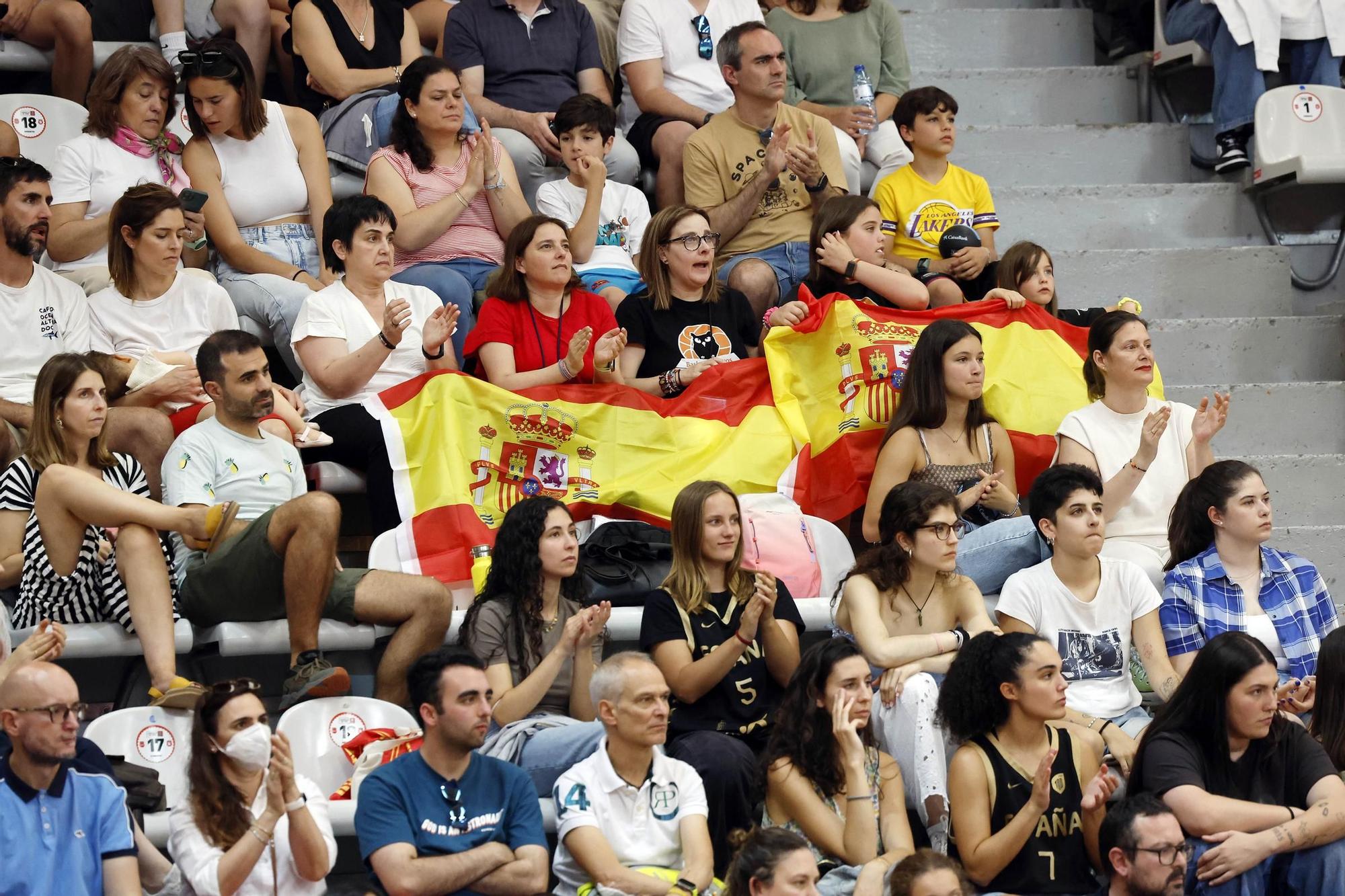 España destroza a China en un frenético encuentro en el Torneo Ciudad de Vigo