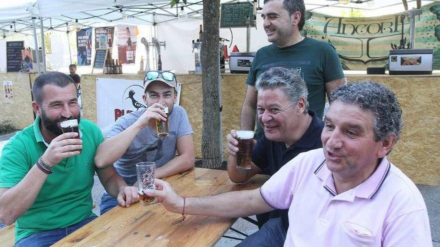 &quot;Ourense Beer Fest&quot;, en la avenida de Pontevedra. // Iñaki Osorio