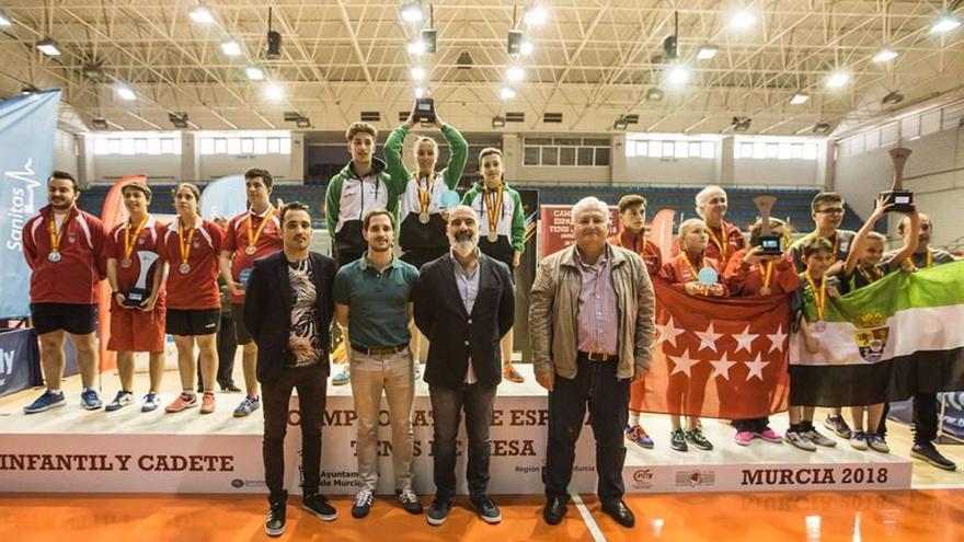 Murcia, subcampeona por equipos en el Nacional masculino cadete de tenis de mesa