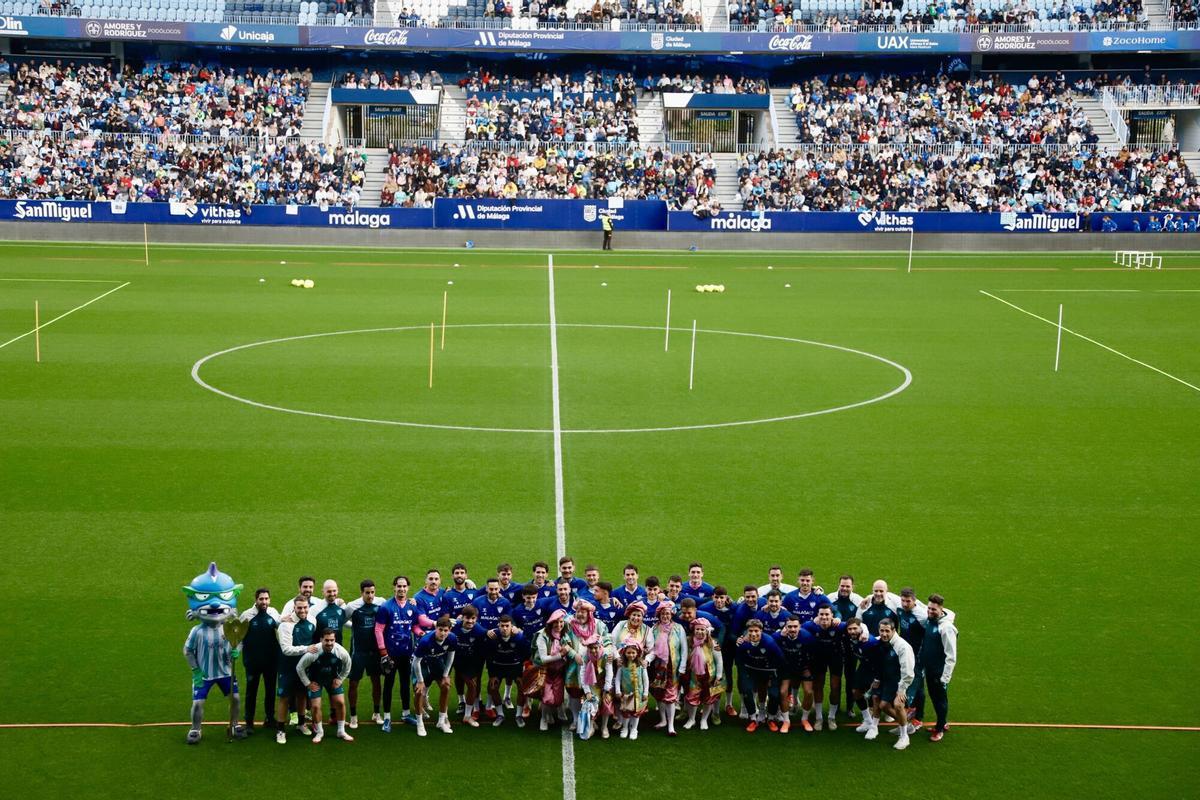 Entrenamiento a puerta abierta al que han asistido 9.000 aficionados