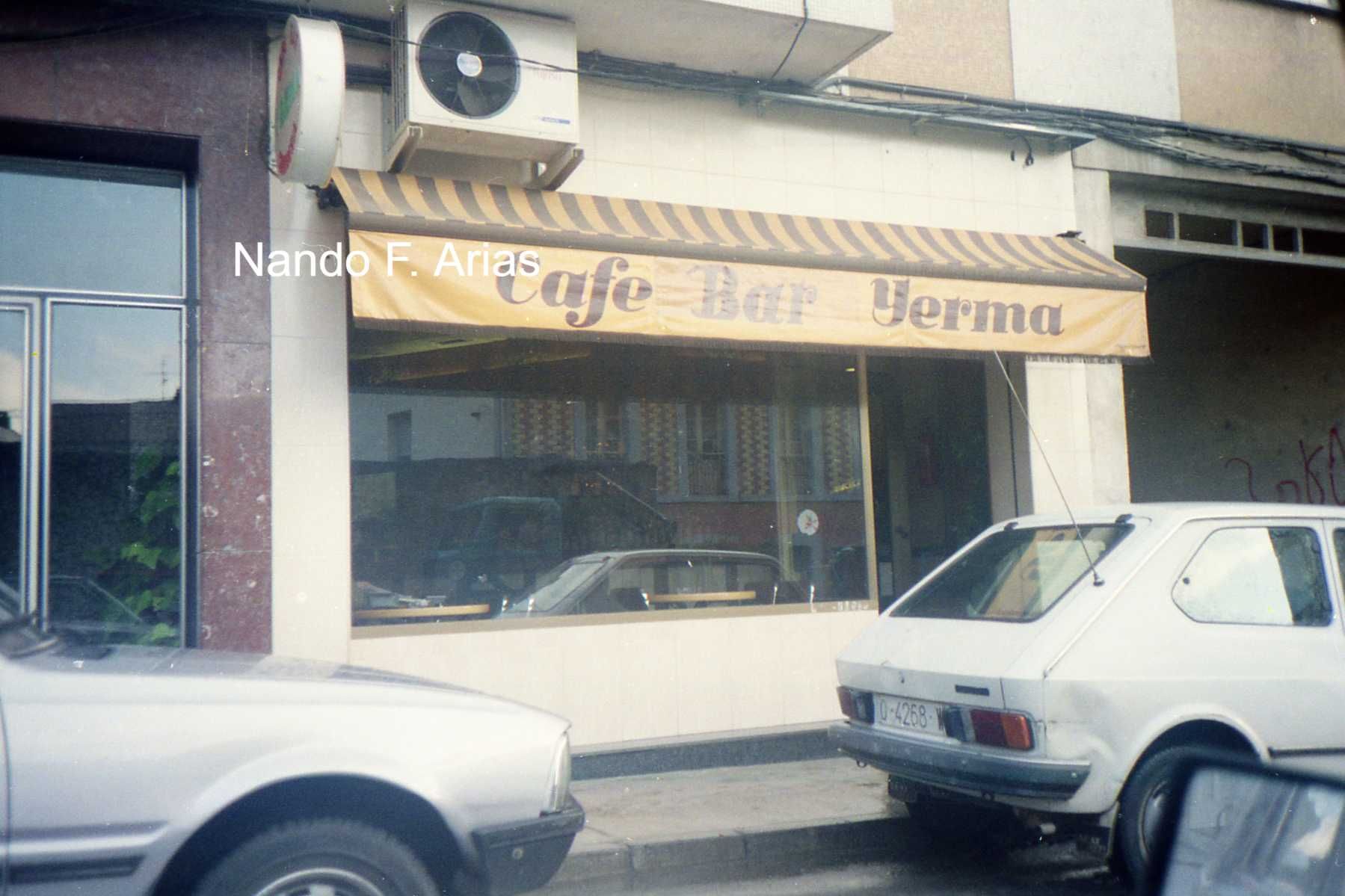 En imágenes, los locales míticos de finales de siglo en Grado