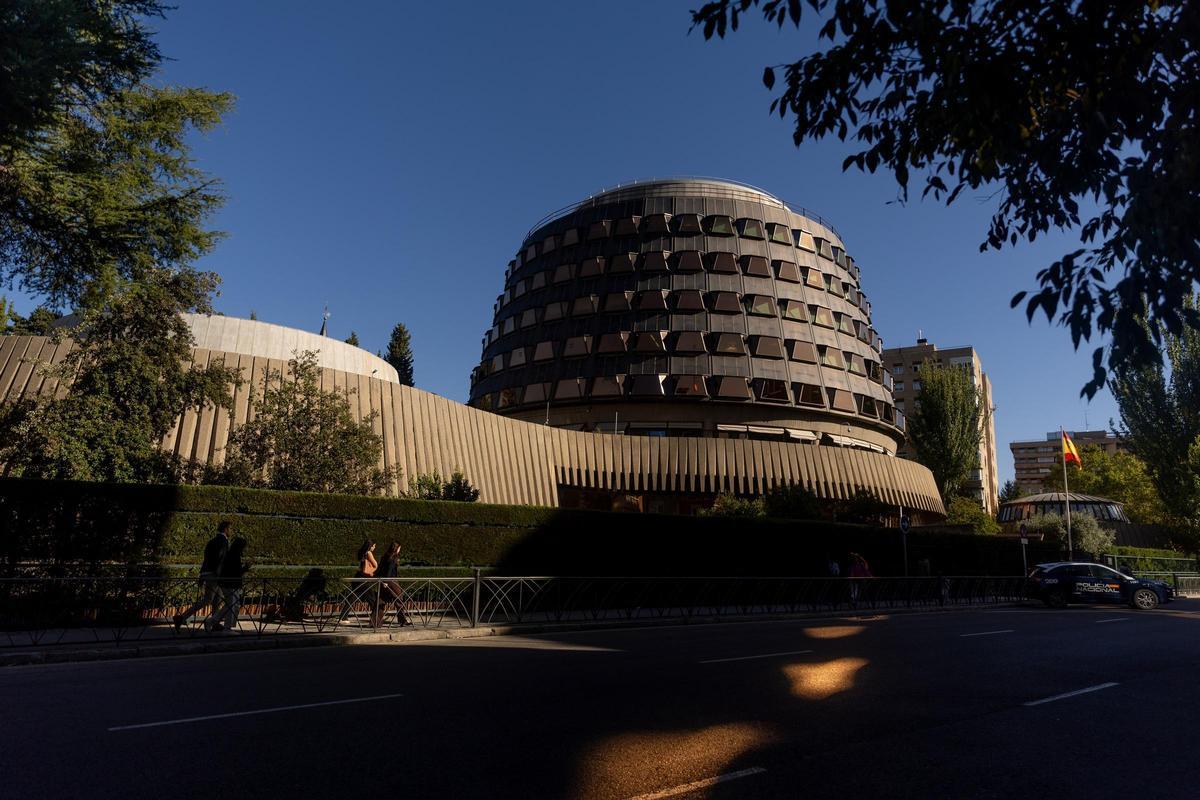 Fachada de la sede del Tribunal Constitucional de España