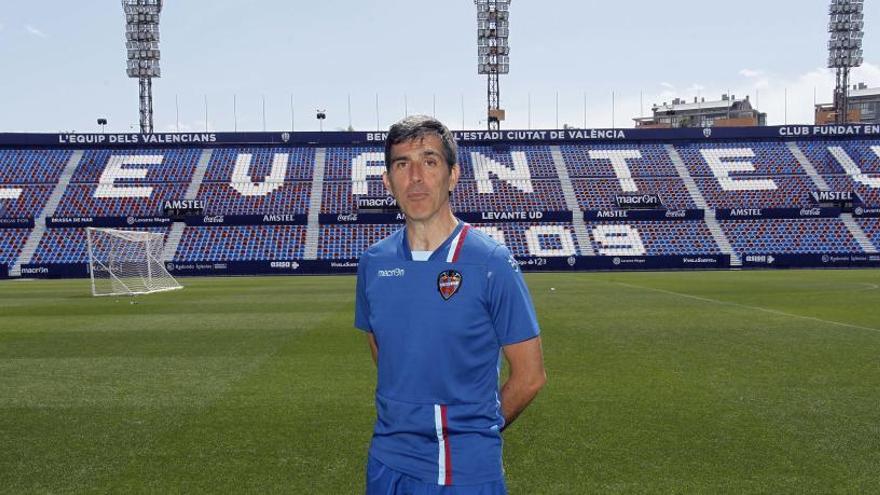 El Levante UD anuncia que Muñiz continuará hasta junio de 2019