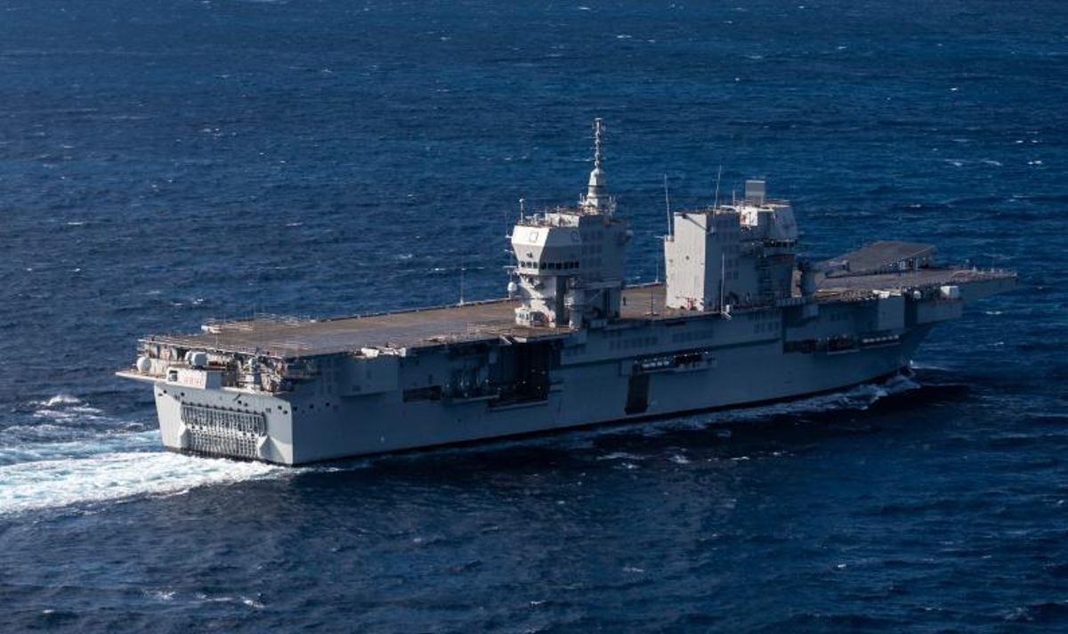 El Trieste se mantendrá en el Puerto de Málaga hasta el 30 de julio.