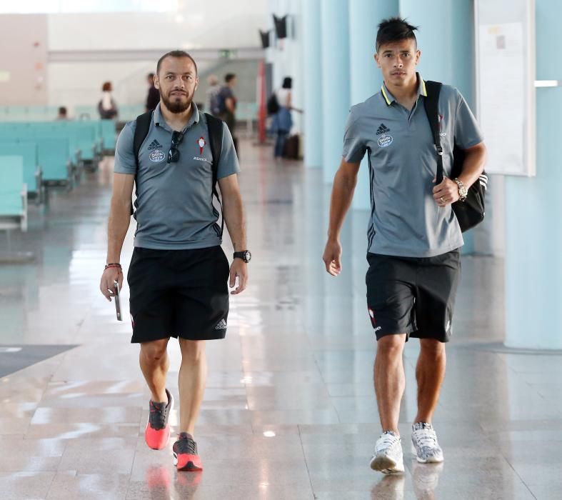 El equipo vigués despega desde Peinador para arrancar la gira italiana, que dirará diez días y en la que se enfrentará a Fiorentina, Pisa, Pescara, Milan y Sassuolo