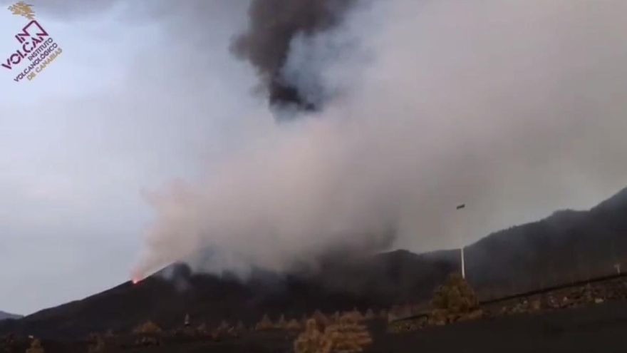 Nuevas imágenes de la erupción del volcán de La Palma desde Las Manchas