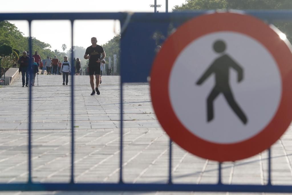 Coronavirus en Córdoba: numerosos cordobeses salen a pasear y a correr desde primera hora