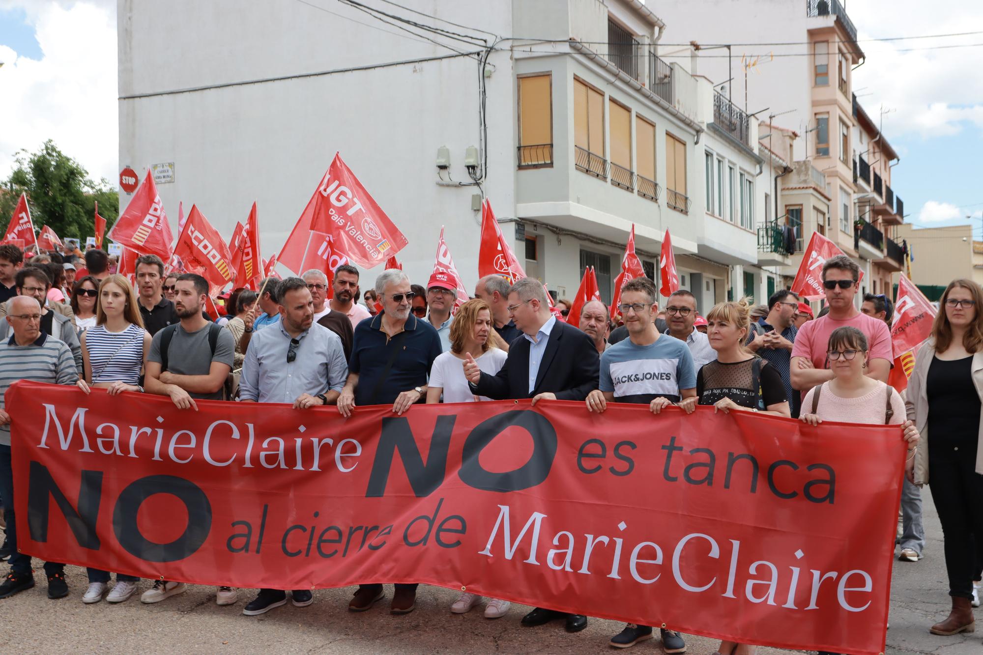 Galería de fotos: 2.000 personas claman por una solución ante el inminente cierre de Marie Claire