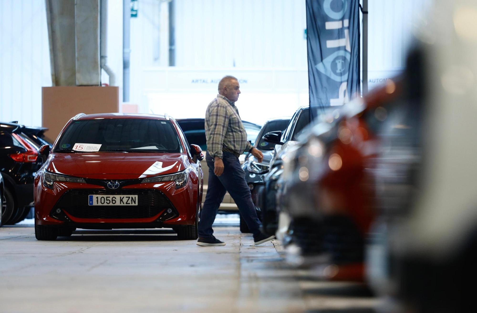 En imágenes | 2.000 vehículos esperan comprador en la Feria Stock Car de Zaragoza