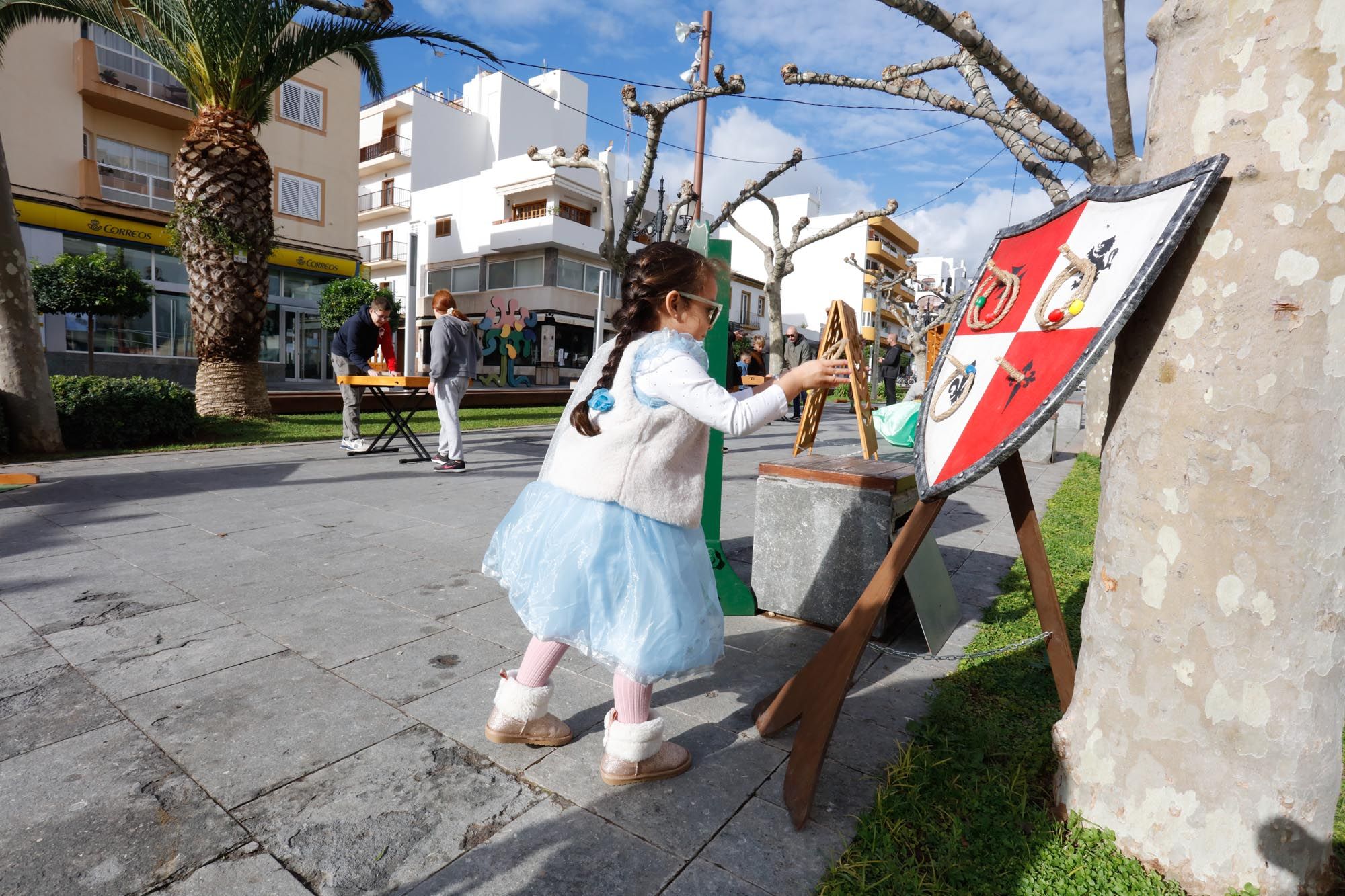 Juegos de madera para niños en Santa Eulària