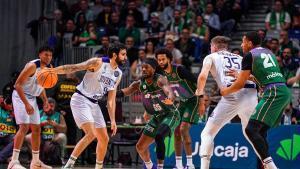 Ricky Rubio, en una acción del encuentro en la primera mitad, en el duelo ante Unicaja