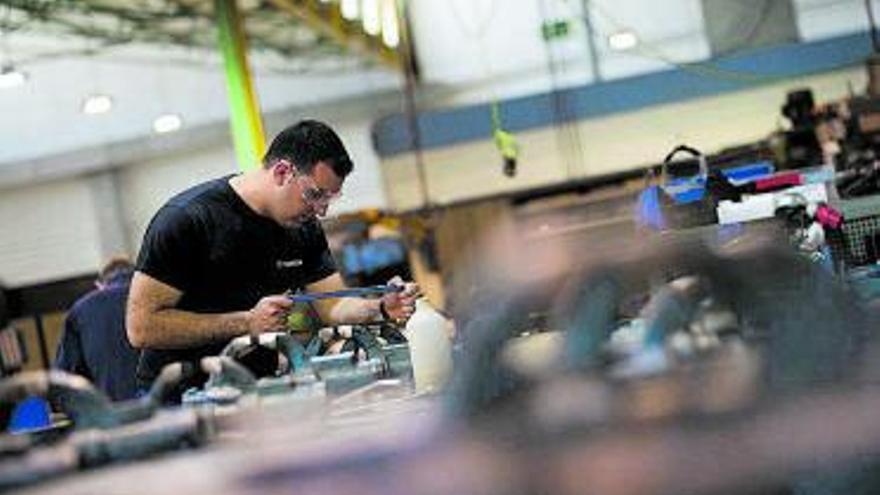 Un estudiante de un centro de formación profesional del Grupo San Valero en la ciudad de Zaragoza. | GRUPO SAN VALERO