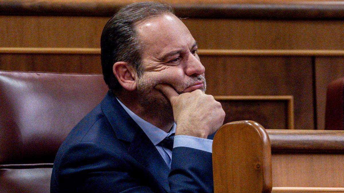 Archivo - El diputado del Grupo Mixto, José Luis Ábalos, durante un pleno en la Cámara Baja, a 11 de febrero de 2025, en Madrid (España).
