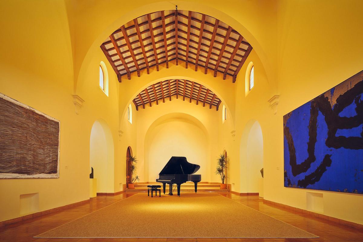 Die ehemalige Kapelle ist mit ihrem Klavier ein idealer Konzertsaal.