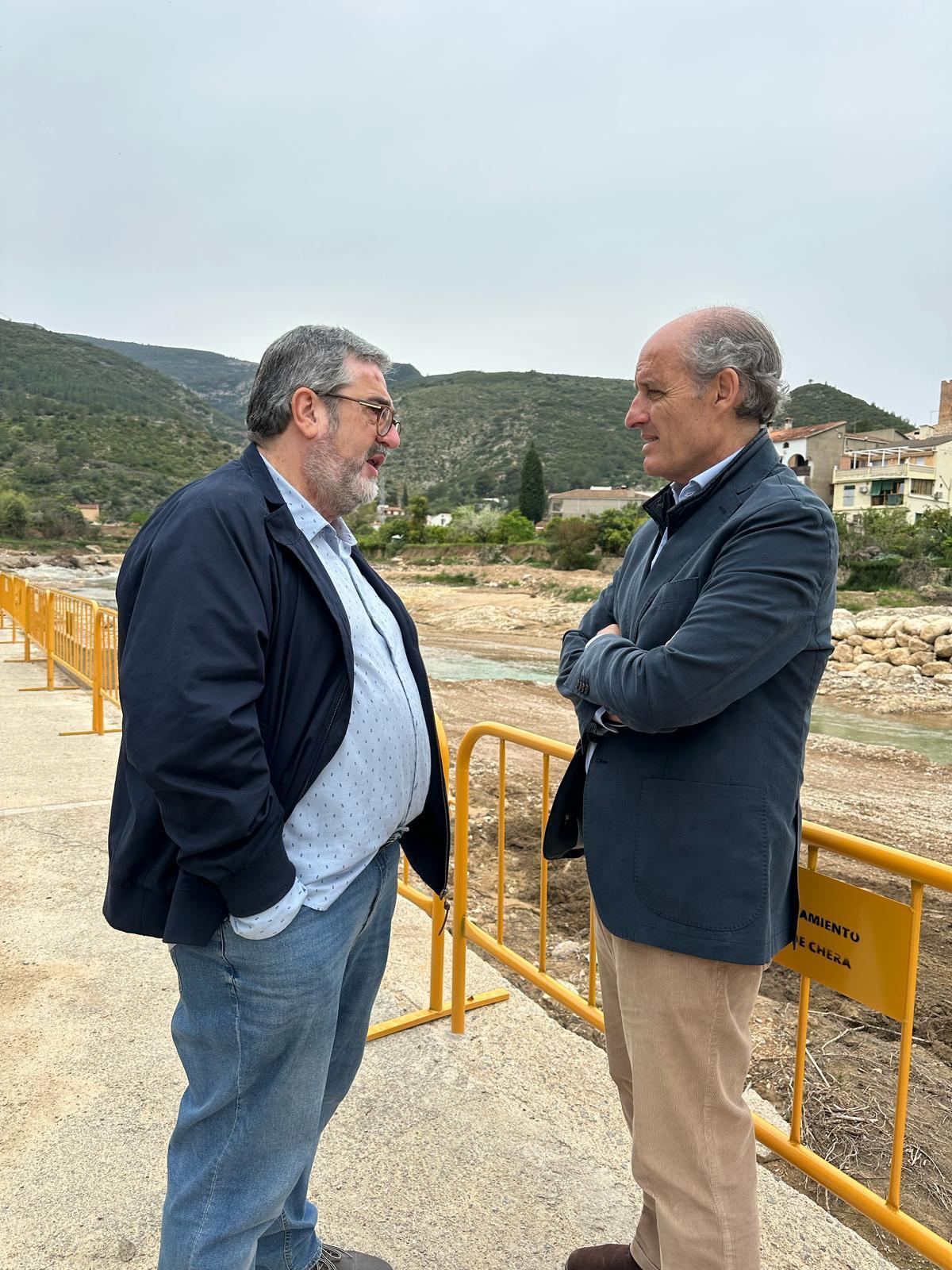 Camps, con Tomás Cervera, alcalde de Sot de Chera.