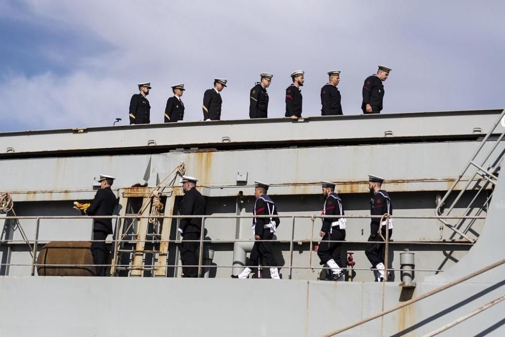 La Armada da de baja el buque El Camino Español